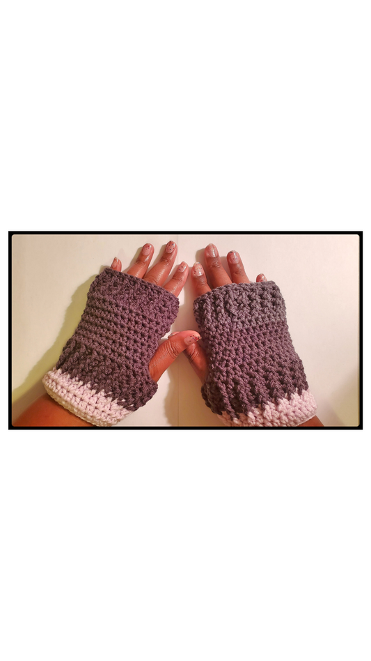 907 Creations by Ca'Trena - Fancy & Finger Free Crochet Fingerless Glove Pattern
